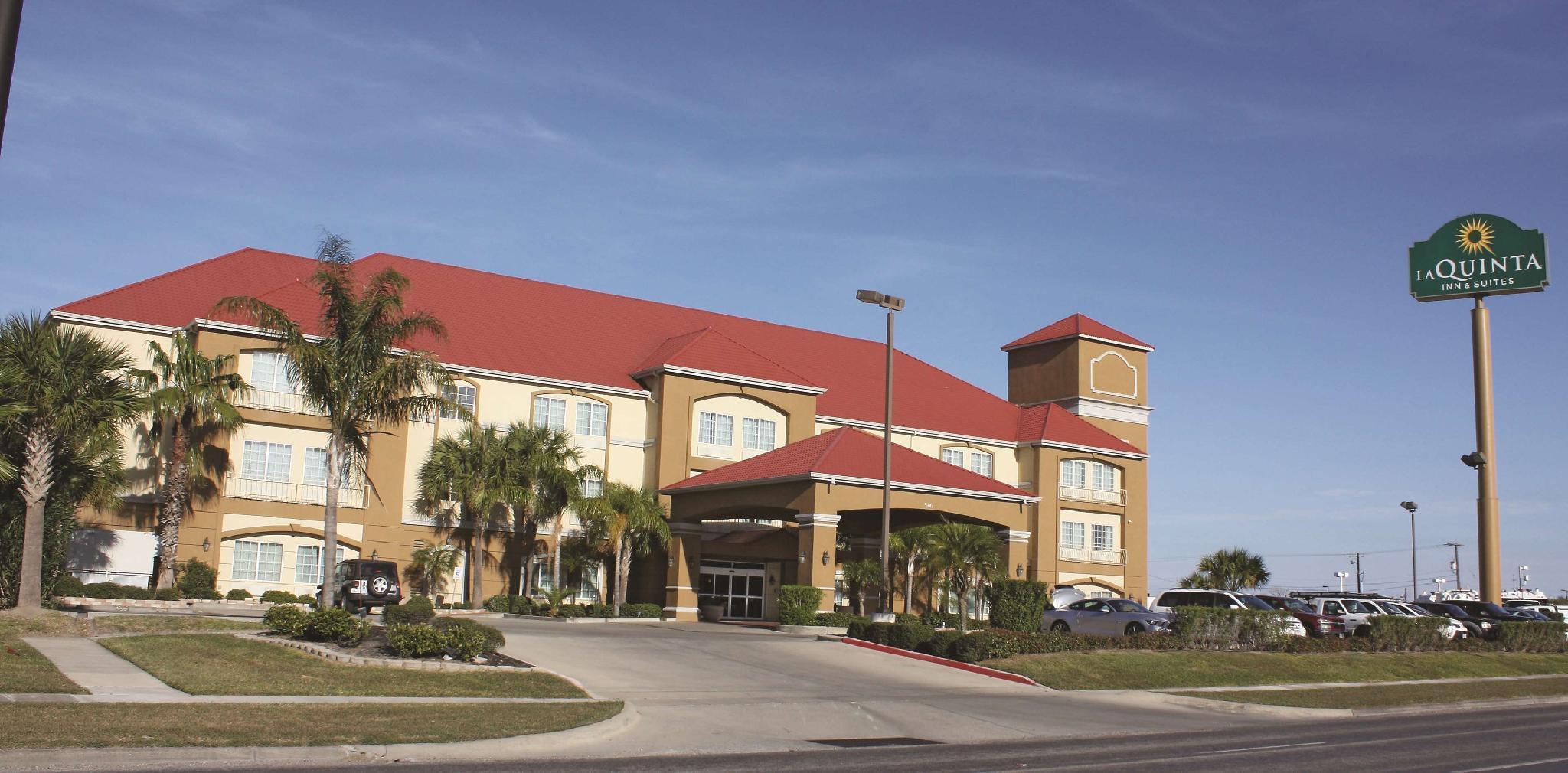 La Quinta By Wyndham Corpus Christi Airport Hotel Exterior photo